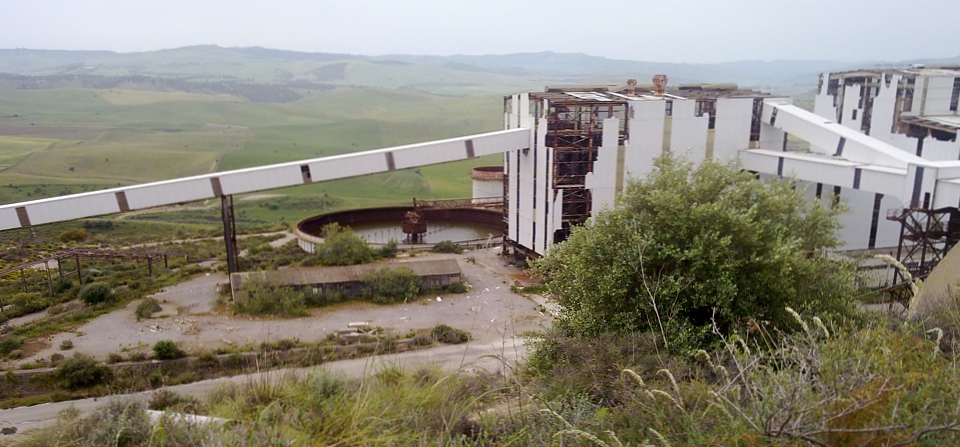 Miniere di stato: inchiesta sulle miniere dismesse di Pasquasia e Bosco San Cataldo. Miniere di stato: inchiesta sulle miniere dismesse di Pasquasia e Bosco San Cataldo.