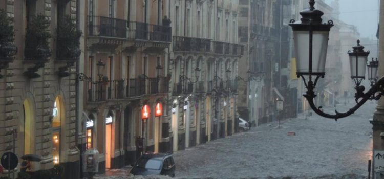Protezione Civile, allerte meteo e fasi operative: facciamo un po’ di chiarezza Protezione Civile, allerte meteo e fasi operative: facciamo un po’ di chiarezza